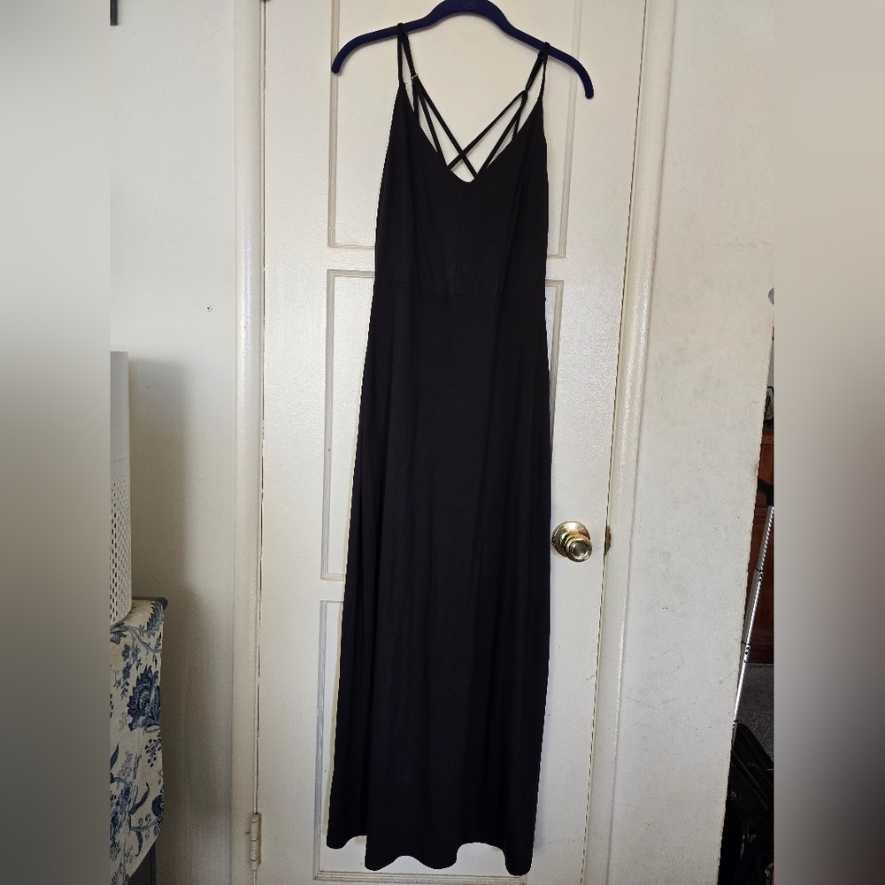 Market & Spruce Black Strappy Maxi Dress
